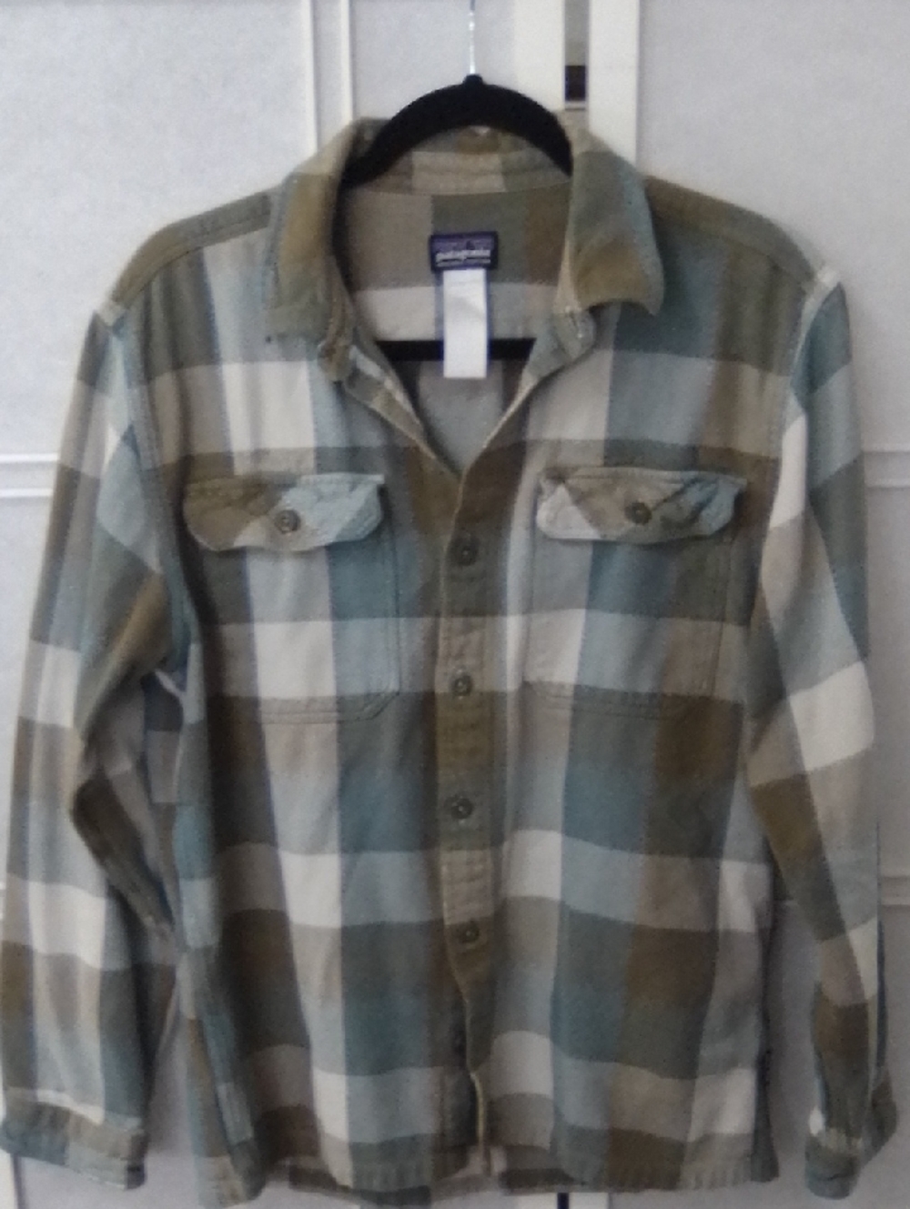 Patagonia Green and Cream Plaid Shirt Jacket